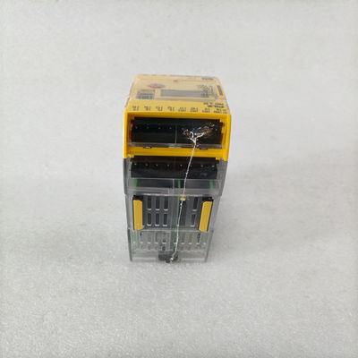 VAN DE VEILIGHEIDSrelais VAN PILZ 773110 PNOZ DE BASISEENHEIDplc MODULE