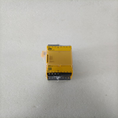 DE MODULE VAN HET DE VEILIGHEIDSrelais VAN PILZ 750104 PNOZ, 24VDC