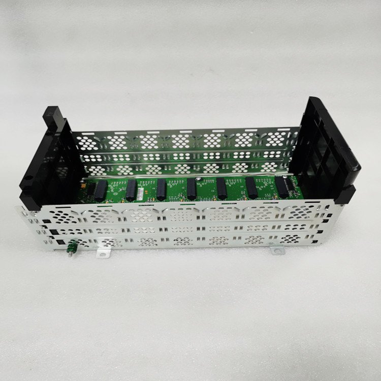 PLC 1756-OF8H 5570 PUNT A/I HARTMODULE